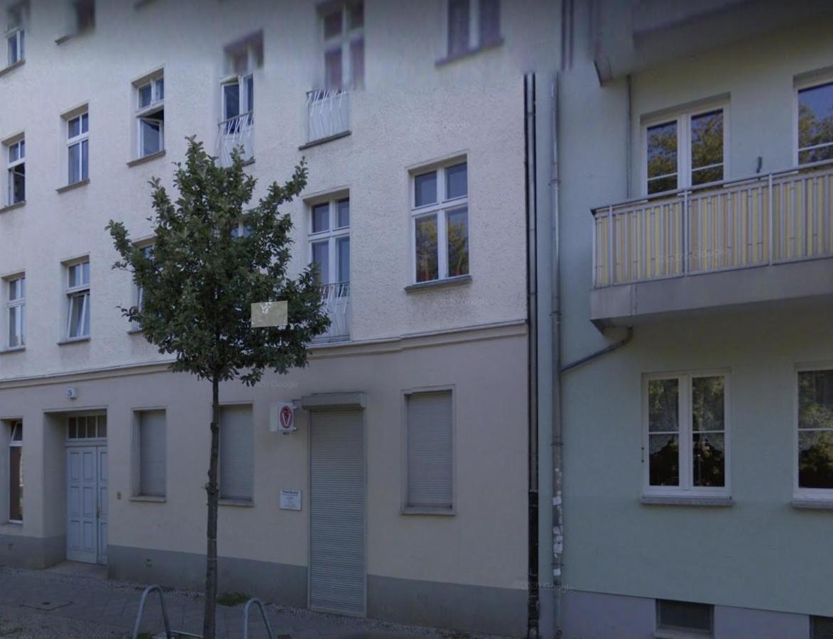 Central Lichtenberger Apartment For 6 People Berlim Exterior foto
